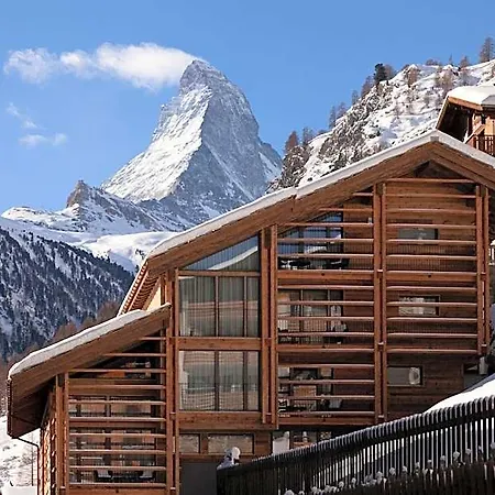 22 Summits Boutique