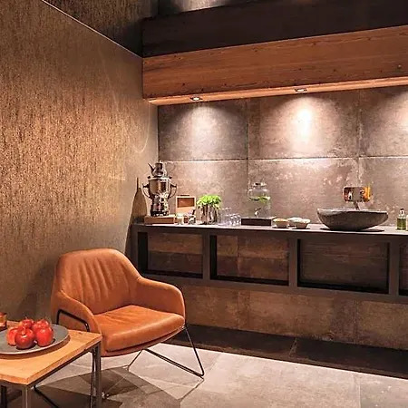22 Summits Boutique Hotel 4*