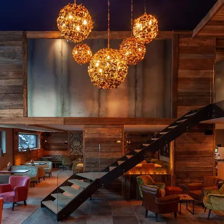22 Summits Boutique Hotel 4*